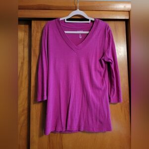 Gap top size small